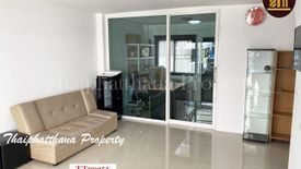 2 Bedroom Townhouse for sale in Dokmai, Bangkok