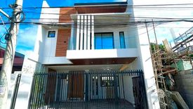 4 Bedroom House for sale in Talon Dos, Metro Manila