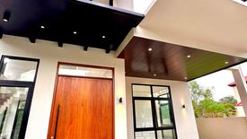 4 Bedroom House for sale in Almanza Dos, Metro Manila