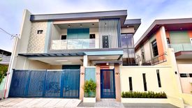 4 Bedroom House for sale in Talon Dos, Metro Manila