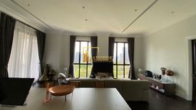 2 Bedroom Condo for sale in 98 Wireless, Langsuan, Bangkok near BTS Ploen Chit