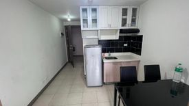 2 Bedroom Condo for rent in Ridgewood Towers, Pembo, Metro Manila