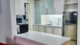 1 Bedroom Condo for sale in San Lorenzo, Metro Manila near MRT-3 Ayala