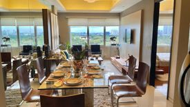 1 Bedroom Condo for sale in Fairways Tower, Bagong Tanyag, Metro Manila