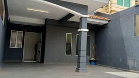 4 Bedroom House for sale in Bandar Botanic, Selangor