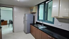 2 Bedroom Condo for rent in EIGHT FORBESTOWN ROAD, Bagong Tanyag, Metro Manila