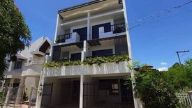 4 Bedroom House for sale in Talon Singko, Metro Manila