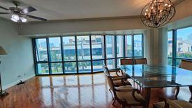 2 Bedroom Condo for sale in Urdaneta, Metro Manila near MRT-3 Ayala