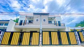 4 Bedroom House for sale in Almanza Dos, Metro Manila