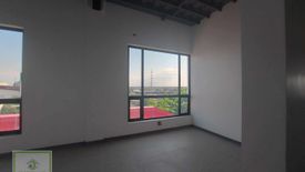 Commercial for rent in San Dionisio, Metro Manila