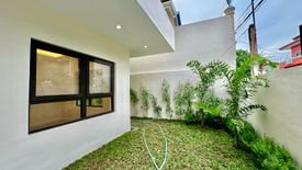 4 Bedroom House for sale in Talon Dos, Metro Manila