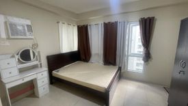 2 Bedroom Condo for rent in Urdaneta, Metro Manila near MRT-3 Ayala