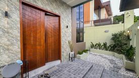 4 Bedroom House for sale in Talon Dos, Metro Manila