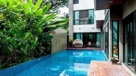5 Bedroom House for sale in Khlong Tan Nuea, Bangkok near BTS Phrom Phong