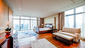 3 Bedroom Condo for sale in St. Regis Residences Bangkok, Langsuan, Bangkok near BTS Ratchadamri