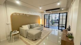 2 Bedroom Townhouse for sale in Bang Chak, Bangkok near BTS Punnawithi