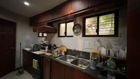 2 Bedroom House for sale in Guadalupe Viejo, Metro Manila near MRT-3 Guadalupe