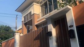 6 Bedroom House for sale in Ban Kasemsamran 2, Phra Khanong Nuea, Bangkok