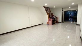 2 Bedroom Townhouse for rent in Lat Phrao, Bangkok