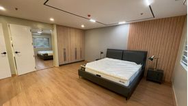 2 Bedroom Condo for rent in Urdaneta, Metro Manila near MRT-3 Ayala