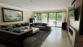 6 Bedroom House for rent in Dasmariñas North, Metro Manila near MRT-3 Ayala