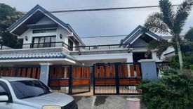 6 Bedroom House for Sale or Rent in Moonwalk, Metro Manila