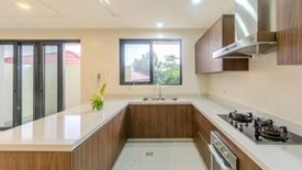 Townhouse for sale in South Triangle, Metro Manila near MRT-3 Quezon Avenue