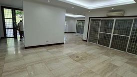 5 Bedroom House for rent in Dasmariñas North, Metro Manila near MRT-3 Ayala