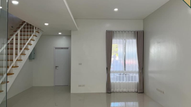 3 Bedroom Townhouse for rent in Bang Chak, Bangkok