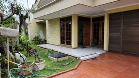 Rumah dijual dengan 4 kamar tidur di Mulyorejo, Jawa Timur