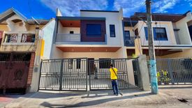 4 Bedroom House for sale in Talon Dos, Metro Manila