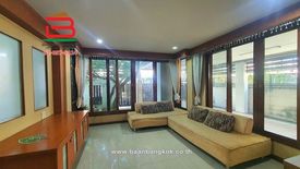 4 Bedroom House for sale in Tha Raeng, Bangkok near MRT Vatcharaphon