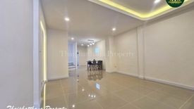 2 Bedroom Townhouse for sale in Bang Phriang, Samut Prakan