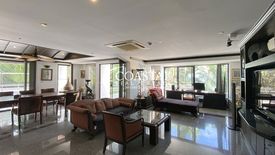 3 Bedroom Condo for sale in Na Kluea, Chonburi