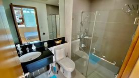 2 Bedroom Condo for sale in San Lorenzo, Metro Manila near MRT-3 Ayala