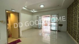 3 Bedroom Townhouse for sale in PHUMCHANOK PETCHKASEM 67, Lak Song, Bangkok near MRT Thawi Watthana