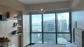 3 Bedroom Condo for rent in 8 Forbestown Centre, Taguig, Metro Manila