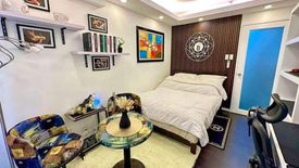 2 Bedroom Condo for sale in Forbeswood Heights, Bagong Tanyag, Metro Manila