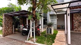 Rumah dijual dengan 5 kamar tidur di Cipayung, Jakarta