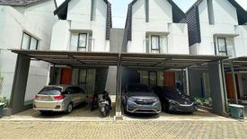 Rumah dijual dengan 4 kamar tidur di Cipayung, Jakarta
