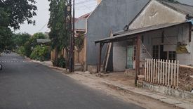 Rumah dijual dengan 4 kamar tidur di Klender, Jakarta