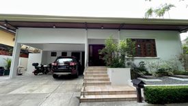 4 Bedroom House for rent in Dasmariñas Village, Dasmariñas North, Metro Manila near MRT-3 Magallanes