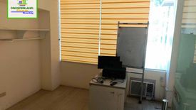 Commercial for rent in Pulang Lupa Dos, Metro Manila