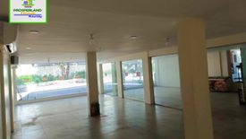 Commercial for rent in Pulang Lupa Dos, Metro Manila