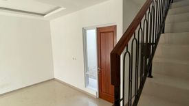 Rumah dijual dengan 3 kamar tidur di Pamulang Timur, Banten