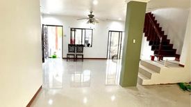 5 Bedroom House for rent in Talon Dos, Metro Manila