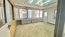 Office for rent in Khlong Toei Nuea, Bangkok near MRT Sukhumvit