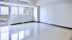 2 Bedroom Condo for sale in Park McKinley West, BGC, Metro Manila