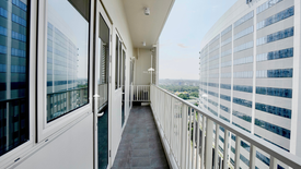 2 Bedroom Condo for sale in Park McKinley West, BGC, Metro Manila