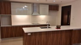 2 Bedroom Condo for rent in Cembo, Metro Manila near MRT-3 Guadalupe